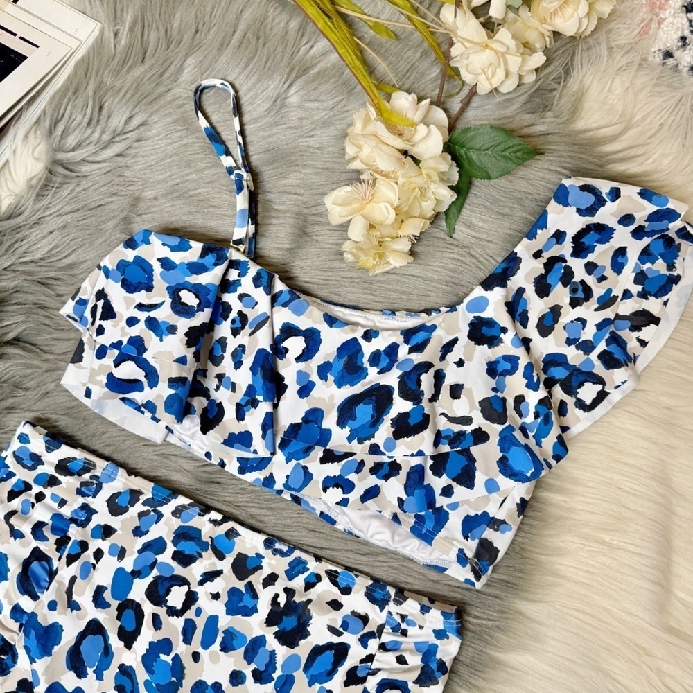 Tahari Blue Leopard Ruffle Women’s Bikini Set Coastal Resort Swim Sz Medium - Picture 8 of 13